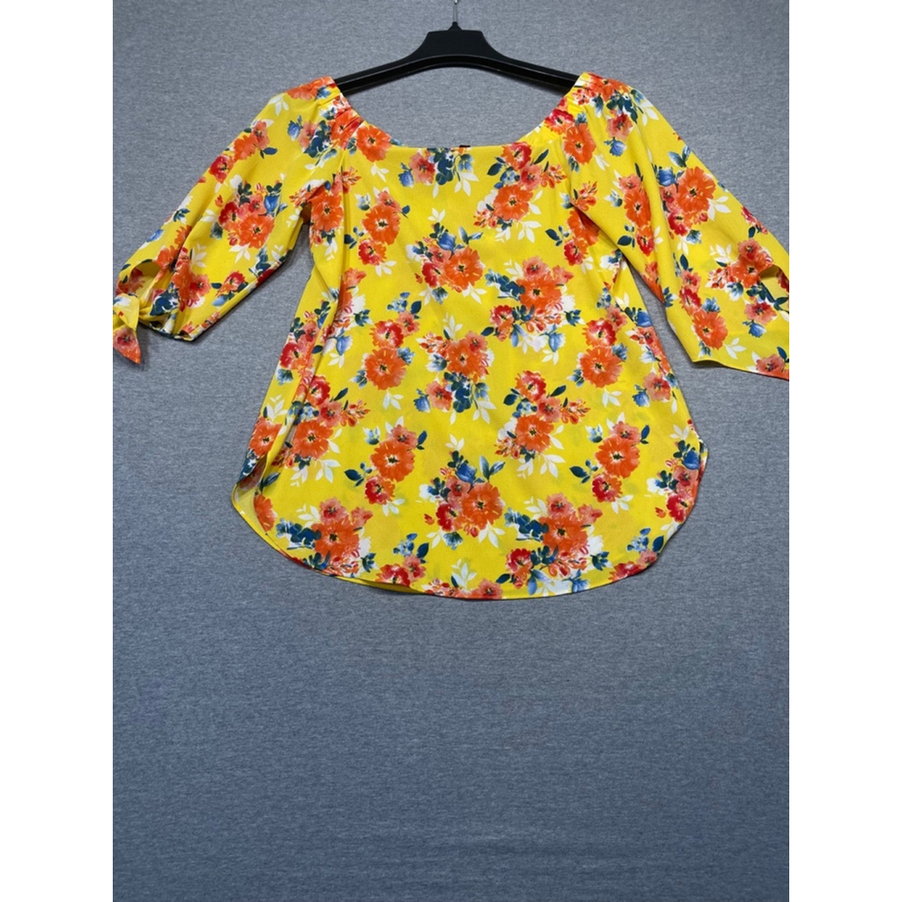Women's Status by Chemault Floral Yellow Blouse Size M